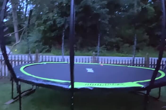 does a wet trampoline make you jump higher